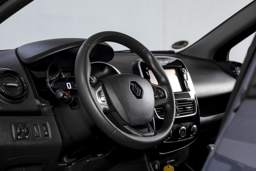 Renault Clio 90 PK 0.9 TCe Zen Orig. NL | Cruise | PDC | NAV | Airco | DAB | Afn. Trekhaak | LM 16" |