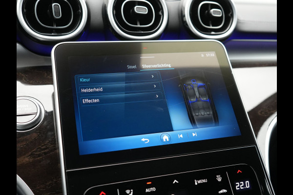 Mercedes-Benz C-Klasse Estate 300 e AMG PHEV 313pk Dealer O.H. PHEV | Panodak | Camera | Lederen Sportstoelen Memory & Verwarmd | Apple Carplay | Sfeerverlichting | Navigatie | Cruise Control | DAB |