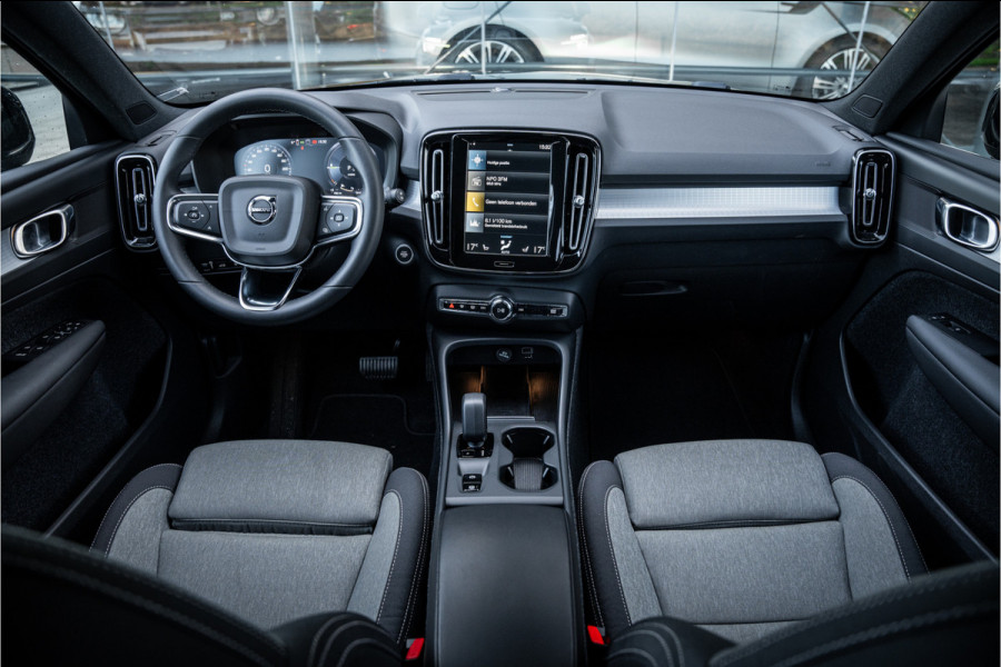 Volvo XC40 1.5 T4 Recharge Core ** Camera ** Stoelverwarming ** Winter-line