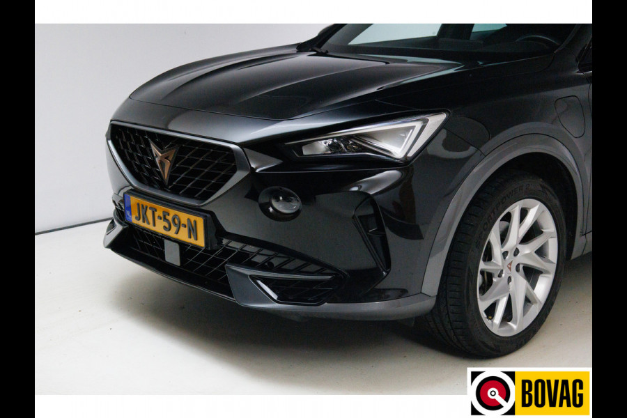 CUPRA Formentor 1.4 e-Hybrid Business 204 PK automaat | Adap. cruise | Camera | Navigatie | App. connect | Draadloze telefoonlader, sfeerverlichting, Led