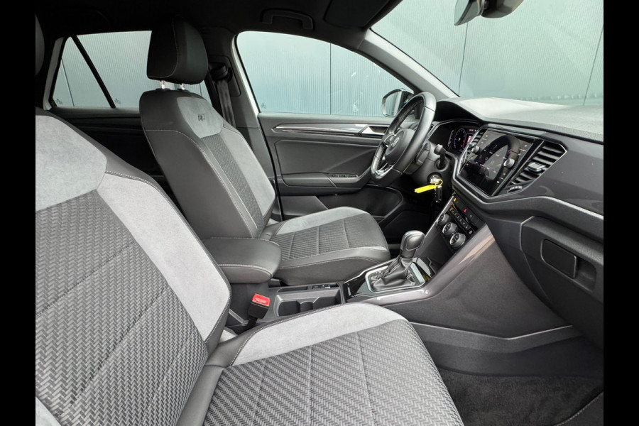 Volkswagen T-Roc 1.5 TSI Automaat R-Line * Camera * Side Assist * Virtual Cockpit * Stoelverwarming *