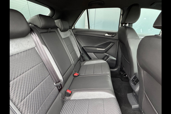 Volkswagen T-Roc 1.5 TSI Automaat R-Line * Camera * Side Assist * Virtual Cockpit * Stoelverwarming *