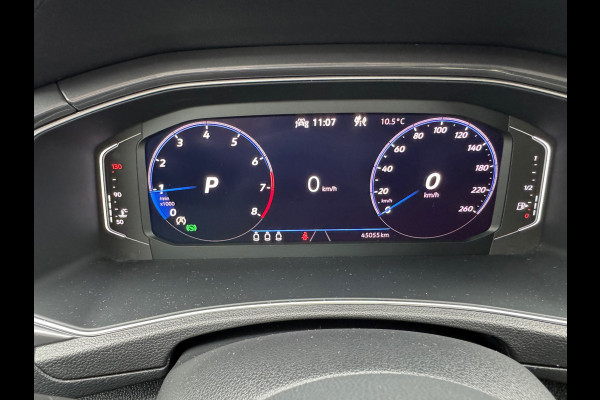 Volkswagen T-Roc 1.5 TSI Automaat R-Line * Camera * Side Assist * Virtual Cockpit * Stoelverwarming *