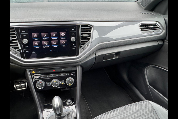 Volkswagen T-Roc 1.5 TSI Automaat R-Line * Camera * Side Assist * Virtual Cockpit * Stoelverwarming *