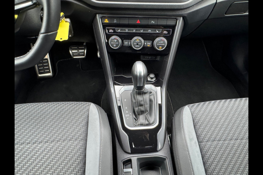 Volkswagen T-Roc 1.5 TSI Automaat R-Line * Camera * Side Assist * Virtual Cockpit * Stoelverwarming *