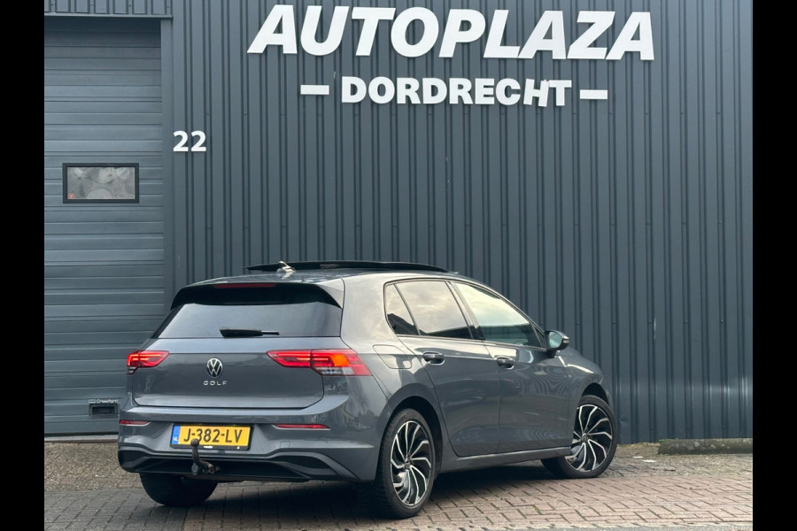 Volkswagen Golf 1.5 TSI Life Pano/ Navi / Sfeer