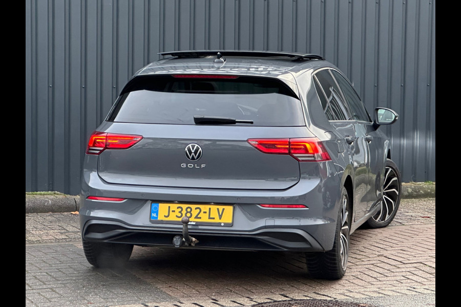 Volkswagen Golf 1.5 TSI Life Pano/ Navi / Sfeer