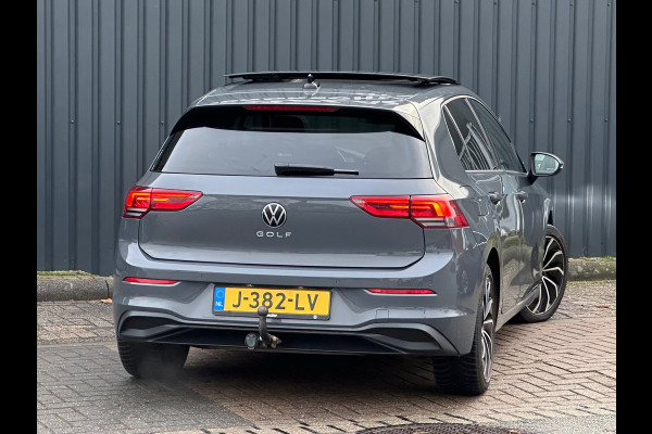 Volkswagen Golf 1.5 TSI Life Pano/ Navi / Sfeer