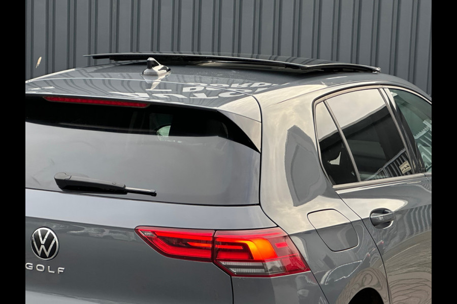 Volkswagen Golf 1.5 TSI Life Pano/ Navi / Sfeer