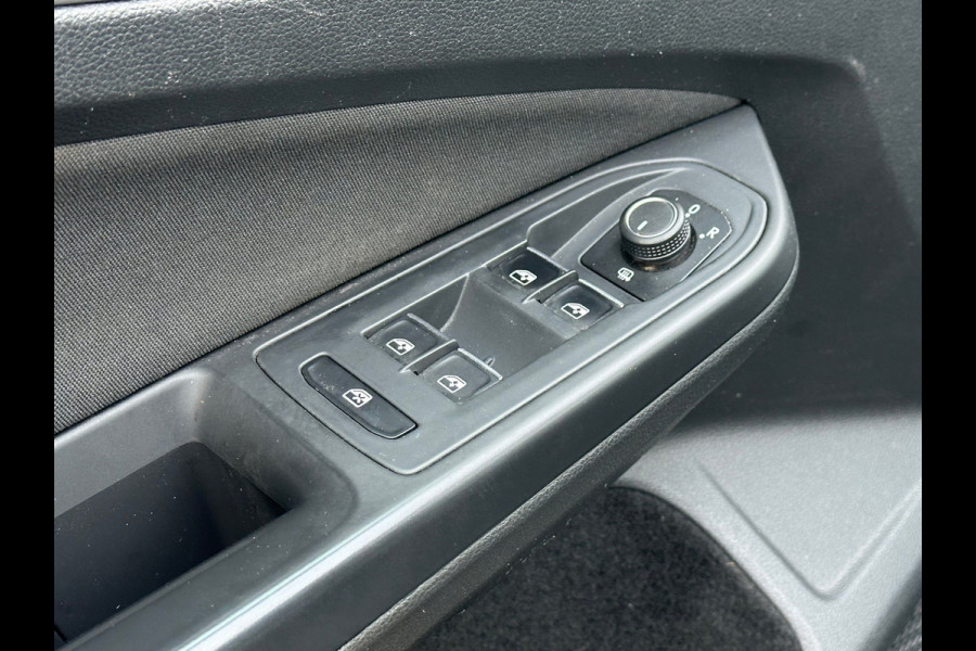 Volkswagen Golf 1.5 TSI Life Pano/ Navi / Sfeer