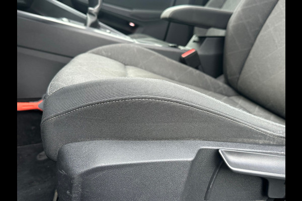 Volkswagen Golf 1.5 TSI Life Pano/ Navi / Sfeer