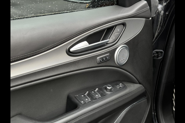 Alfa Romeo Stelvio 2.0 T AWD Veloce Panoramadak Adapt. Cruise Harman/Kardon Leer Stoelverw. 20''LM