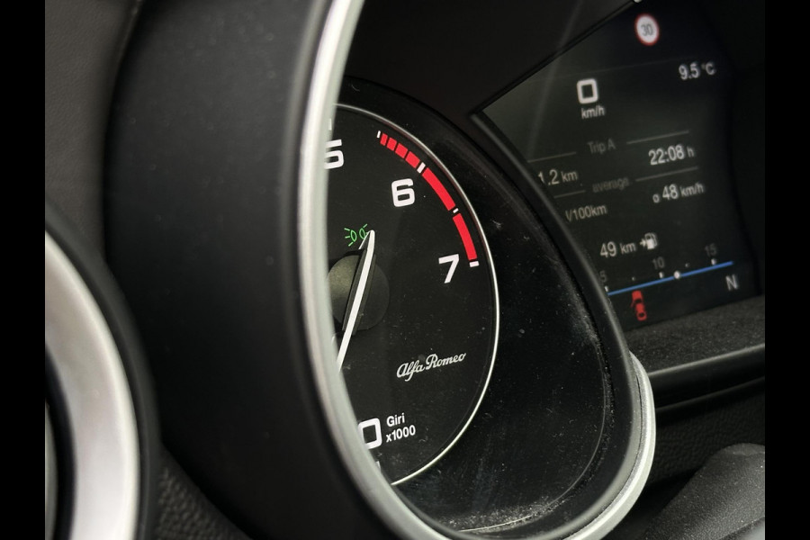 Alfa Romeo Stelvio 2.0 T AWD Veloce Panoramadak Adapt. Cruise Harman/Kardon Leer Stoelverw. 20''LM