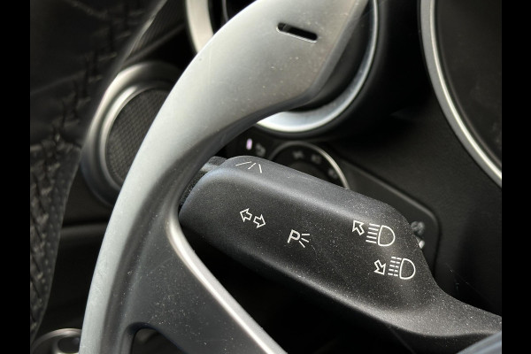 Alfa Romeo Stelvio 2.0 T AWD Veloce Panoramadak Adapt. Cruise Harman/Kardon Leer Stoelverw. 20''LM