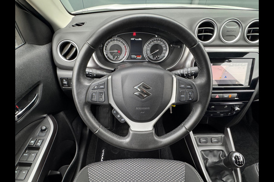 Suzuki Vitara 1.0 Boosterjet * Navigatie * Camera * Stoelverwarming * Cruise Control *