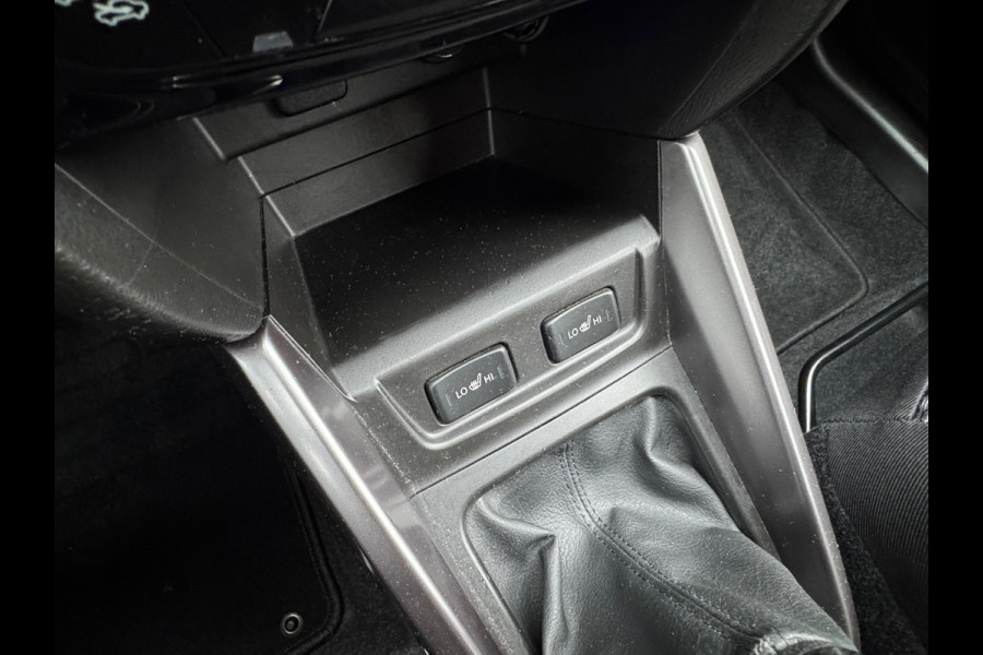 Suzuki Vitara 1.0 Boosterjet * Navigatie * Camera * Stoelverwarming * Cruise Control *