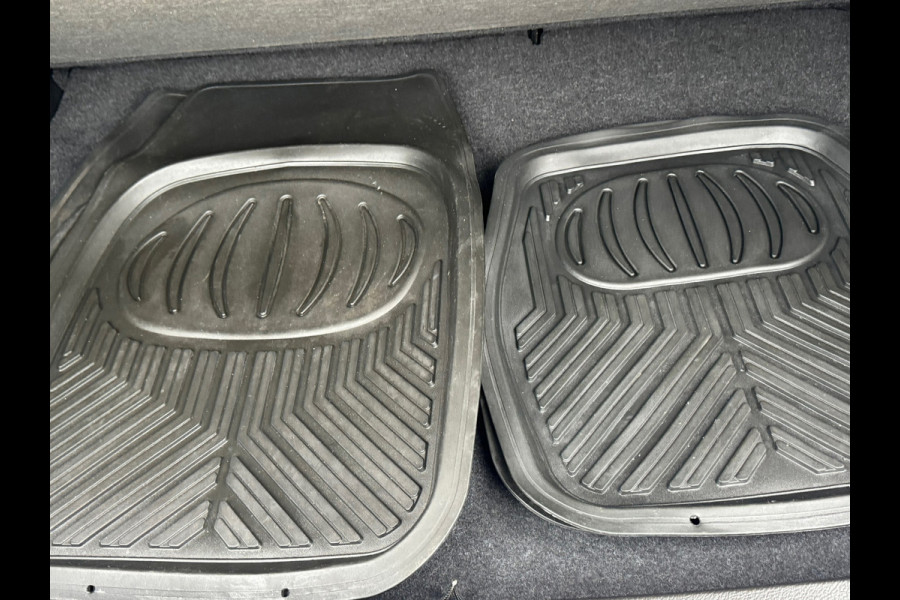 Suzuki Vitara 1.0 Boosterjet * Navigatie * Camera * Stoelverwarming * Cruise Control *