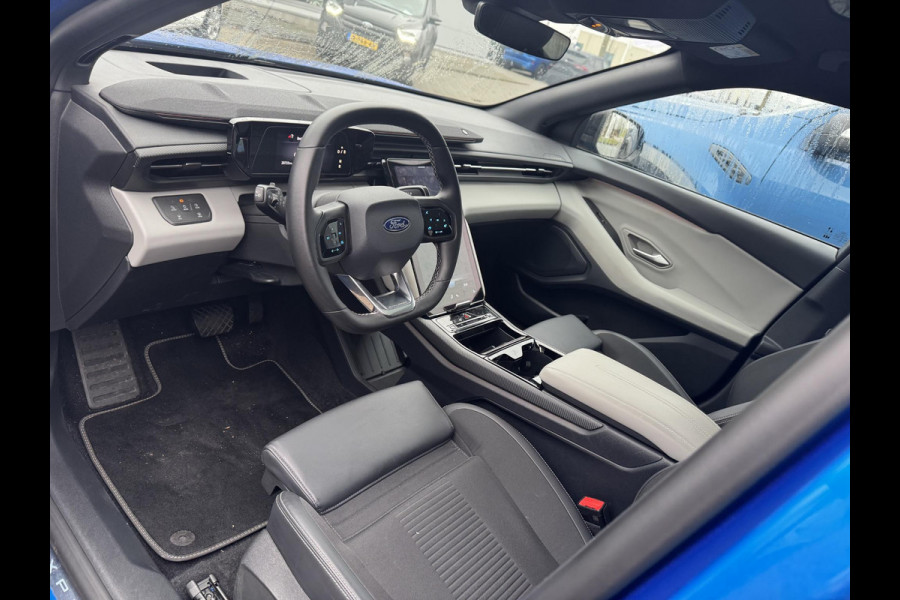 Ford Explorer Premium Extended Range RWD 77 kWh 286pk | Panorama Dak | Driver assistance Pack | Trekhaak wegklapbaar | AGR stoelen