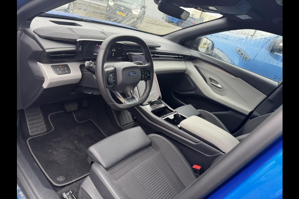 Ford Explorer Premium Extended Range RWD 77 kWh 286pk | Panorama Dak | Driver assistance Pack | Trekhaak wegklapbaar | AGR stoelen