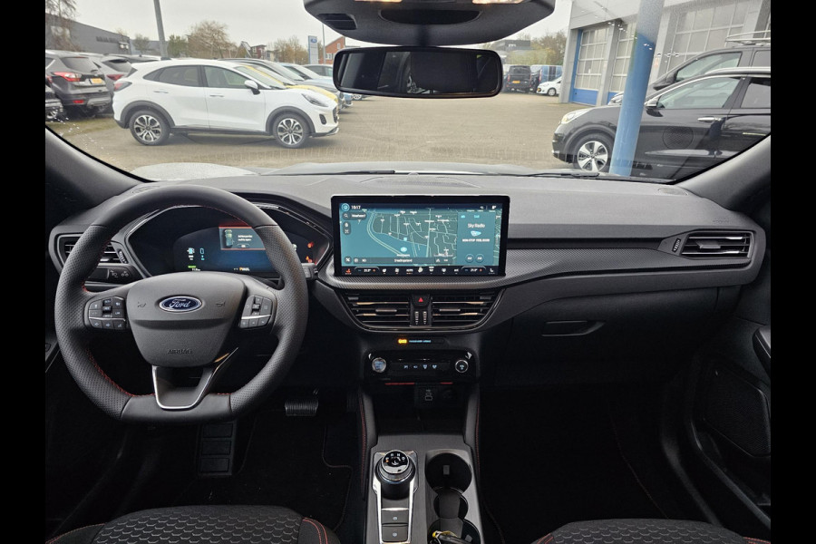 Ford Kuga 2.5 PHEV ST-Line 243 pk | Driver Assistance Pack | Wegklapbare trekhaak | 2.100 kg trekgewicht! | Winterpakket | 19 inch Licht metalen Velgen