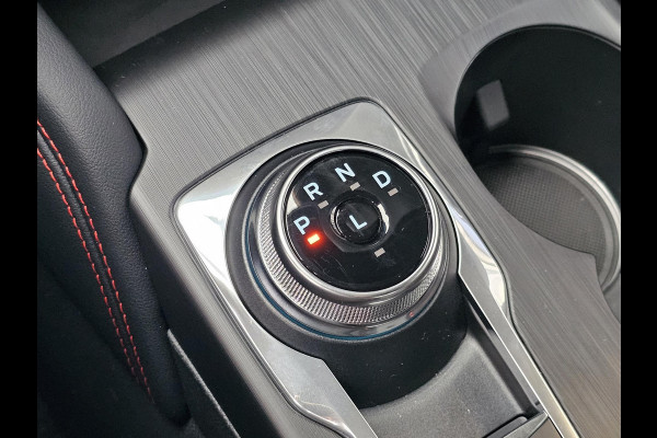 Ford Kuga 2.5 PHEV ST-Line 243 pk | Driver Assistance Pack | Wegklapbare trekhaak | 2.100 kg trekgewicht! | Winterpakket | 19 inch Licht metalen Velgen