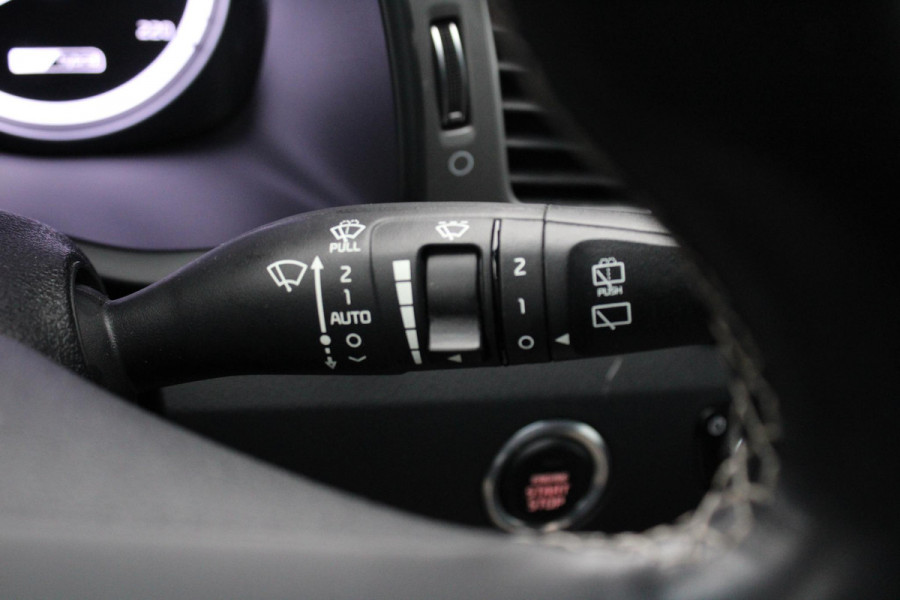 Kia Niro 1.6 GDi Hybrid ExecutiveLine | Dealeronderhouden | Stoel + Stuurverwarming | Climate Control | Cruise Control | Camera | Navigatie |