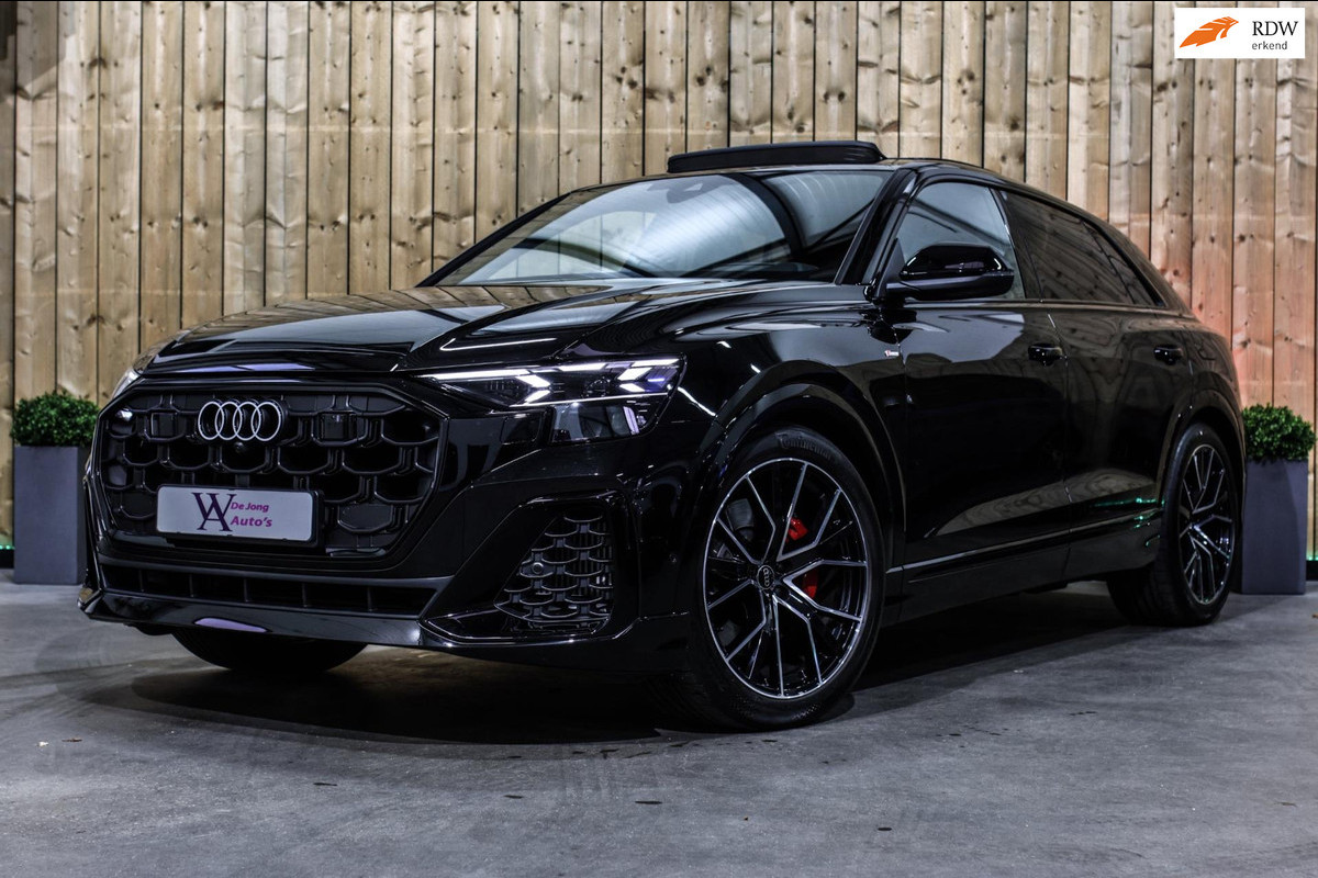 Audi Q8 60 TFSI e Quattro Competition *Pano*RS-Stoelen*B&O*4-Wiel besturing*360 Camera*