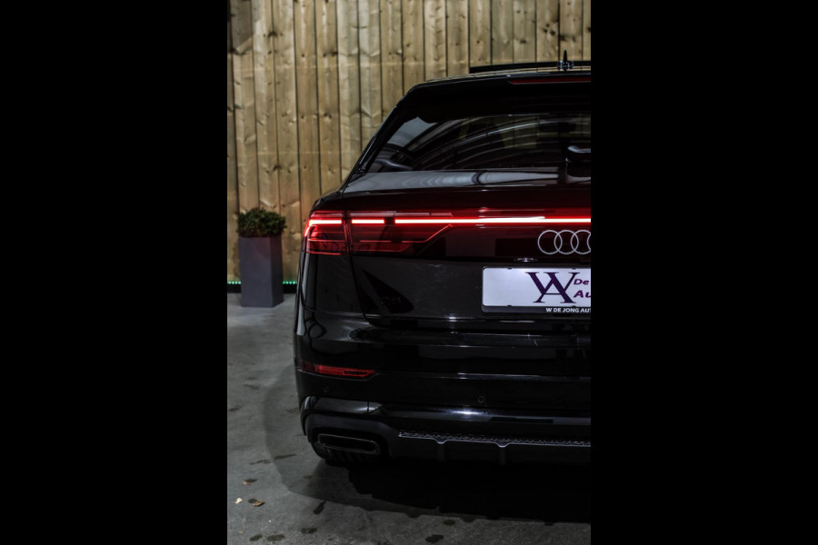 Audi Q8 60 TFSI e Quattro Competition *Pano*RS-Stoelen*B&O*4-Wiel besturing*360 Camera*