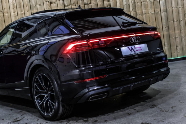 Audi Q8 60 TFSI e Quattro Competition *Pano*RS-Stoelen*B&O*4-Wiel besturing*360 Camera*