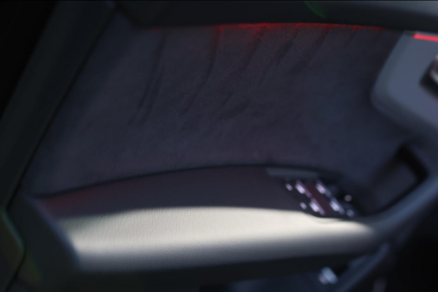 Audi Q8 60 TFSI e Quattro Competition *Pano*RS-Stoelen*B&O*4-Wiel besturing*360 Camera*