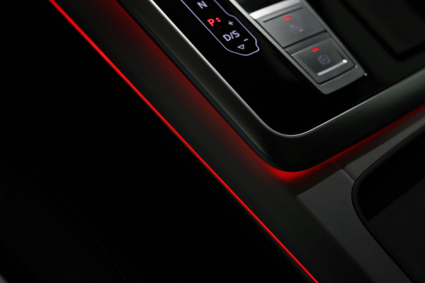 Audi Q8 60 TFSI e Quattro Competition *Pano*RS-Stoelen*B&O*4-Wiel besturing*360 Camera*