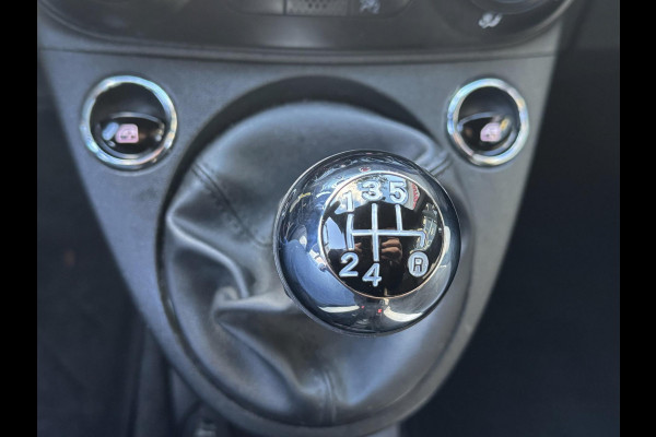 Fiat 500 SPORT 1.2 Fire - Apple Carplay / Navigatie I Airco I Sport & Spoiler pakket I PDC I Xenon I Dealer onderhouden