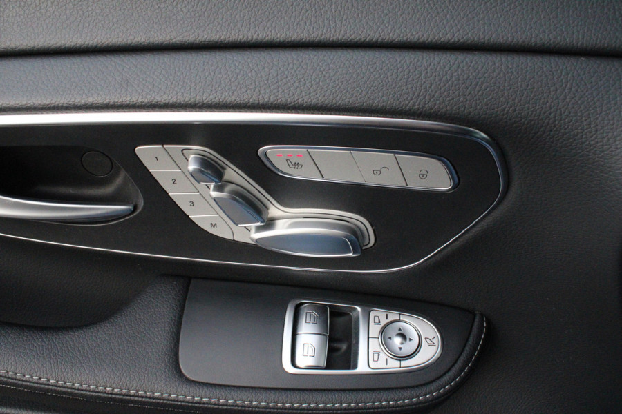 Mercedes-Benz V-Klasse 300d / XXL / 4-matic / DC / AMG / Luchtvering / Burmester / Elec Stoelen / Vol Opties / NIEUWSTAAT