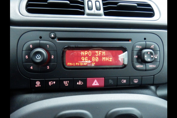 Fiat Panda 1.2 4 cil. Edizione Cool I Airco I 100 % dealer onderhouden I
