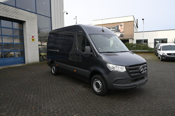 Mercedes-Benz Sprinter 317 CDI L2H2 RWD MBUX met camera, Smartphone integratie
