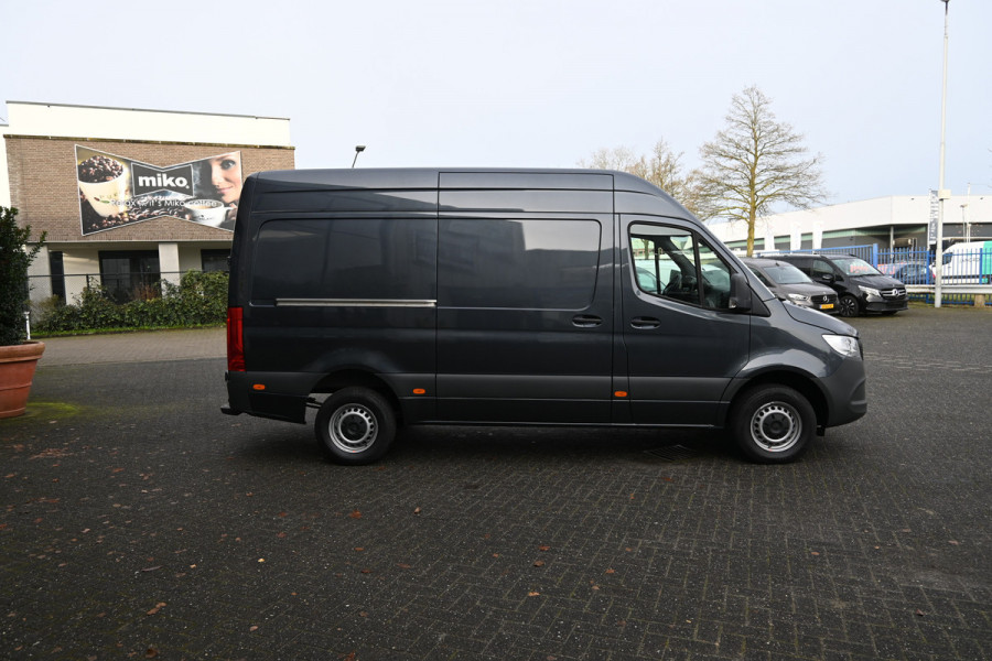 Mercedes-Benz Sprinter 317 CDI L2H2 RWD MBUX met camera, Smartphone integratie