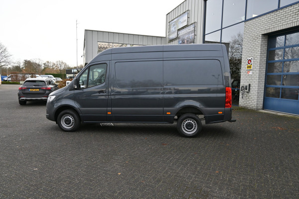 Mercedes-Benz Sprinter 317 CDI L2H2 RWD MBUX met camera, Smartphone integratie