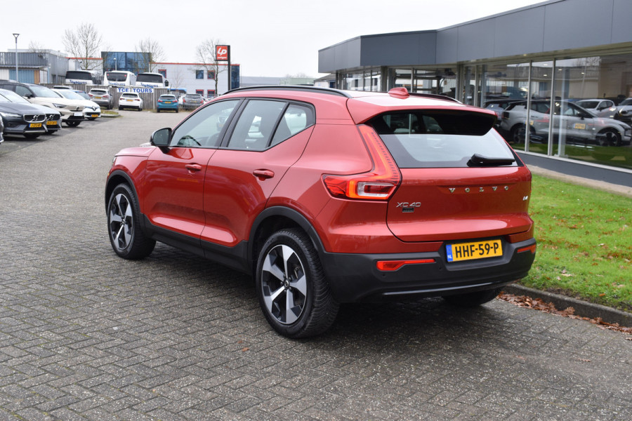 Volvo XC40 B4 211PK Automaat Plus Dark | Trekhaak | BLIS | ACC | H&K | Elektr. Stoel | Camera | All seasons