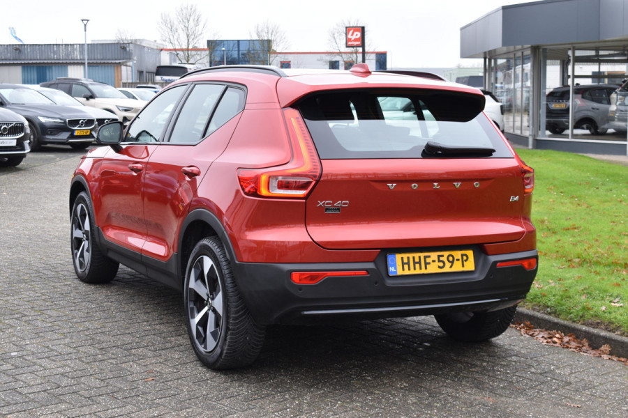 Volvo XC40 B4 211PK Automaat Plus Dark | Trekhaak | BLIS | ACC | H&K | Elektr. Stoel | Camera | All seasons
