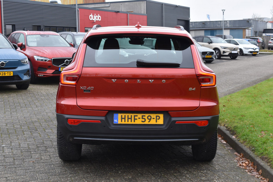 Volvo XC40 B4 211PK Automaat Plus Dark | Trekhaak | BLIS | ACC | H&K | Elektr. Stoel | Camera | All seasons