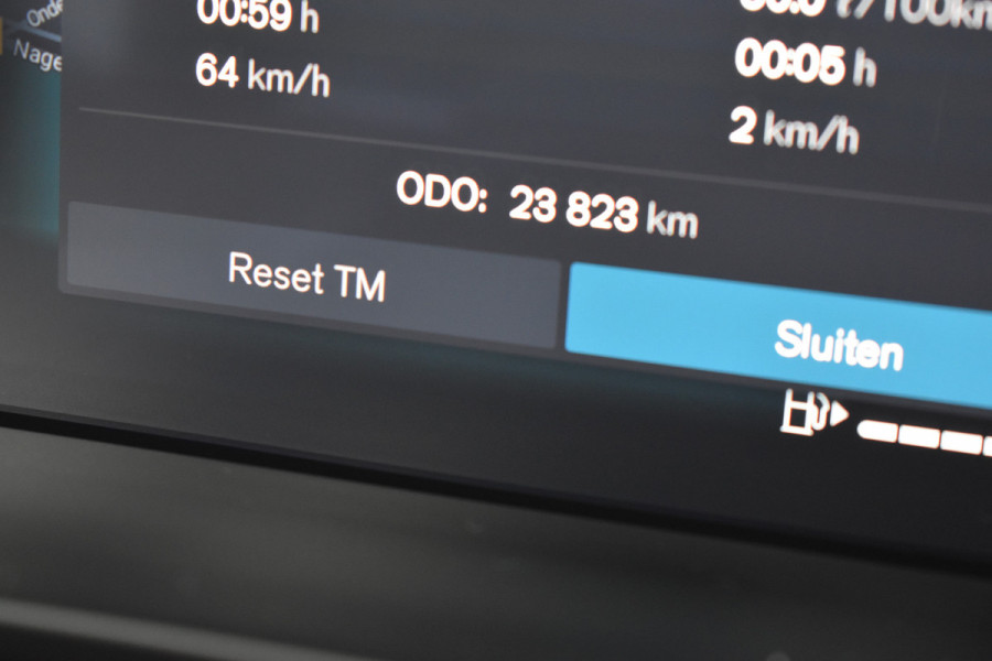 Volvo XC40 B4 211PK Automaat Plus Dark | Trekhaak | BLIS | ACC | H&K | Elektr. Stoel | Camera | All seasons