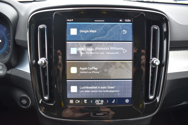 Volvo XC40 B4 211PK Automaat Plus Dark | Trekhaak | BLIS | ACC | H&K | Elektr. Stoel | Camera | All seasons