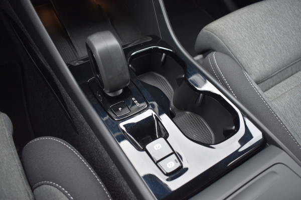 Volvo XC40 B4 211PK Automaat Plus Dark | Trekhaak | BLIS | ACC | H&K | Elektr. Stoel | Camera | All seasons