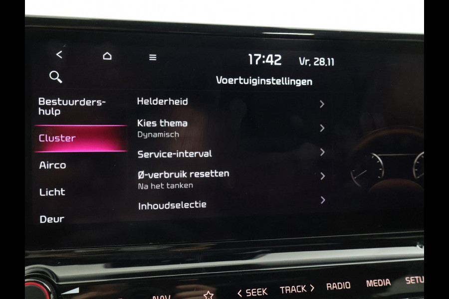 Kia ProCeed 1.5 T-GDi 160 PK GT-LINE AUT. + PANORAMA | CAMERA | AFN. TREKHAAK | DIGITALE COCKPIT | STOEL/STUURWIELVERW.