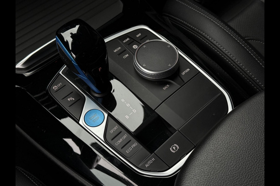 BMW iX3 LCI High Executive 80 kWh | PANORAMA | M SPORT PAKKET | DRIVING ASS. PROFF. |