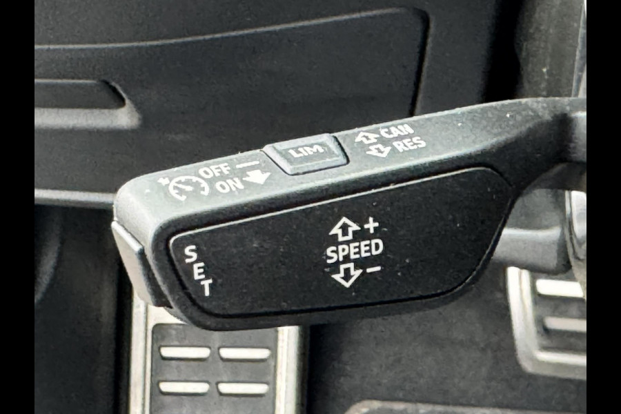 Audi A5 Sportback 35 TFSI 3x S-line Competition Zwarte hemel Cruise Climate v/a Full LED Navi Apple / Android