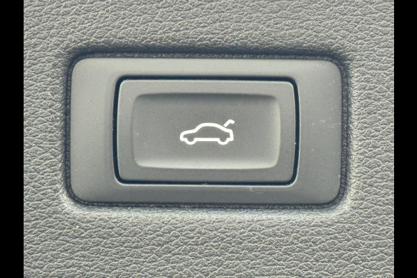 Audi A5 Sportback 35 TFSI 3x S-line Competition Zwarte hemel Cruise Climate v/a Full LED Navi Apple / Android