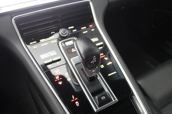 Porsche Panamera Sport Turismo 2.9 4 E-Hybrid 462pk Sport Design | Pano | Sportuitlaat | ACC | Soft Close