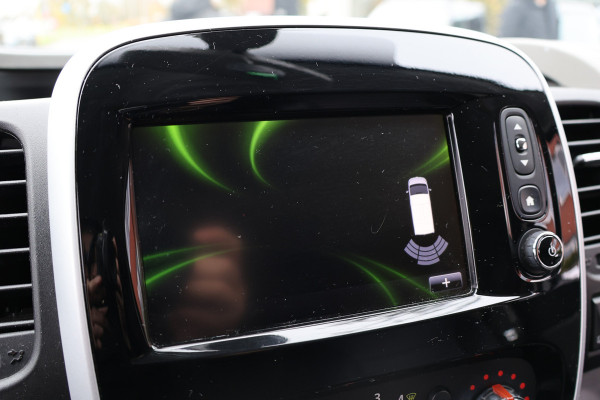 Renault Trafic 1.6 dCi L2H1 DC Luxe | L+R Schuifdeur | Dubbel cabine | Navigatie | PDC | Airco | Cruise control | 5-Zitter | Nieuwe APK | NAP Logisch | Euro 6