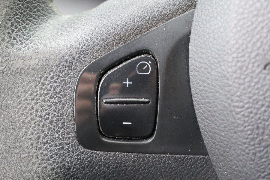 Renault Trafic 1.6 dCi L2H1 DC Luxe | L+R Schuifdeur | Dubbel cabine | Navigatie | PDC | Airco | Cruise control | 5-Zitter | Nieuwe APK | NAP Logisch | Euro 6